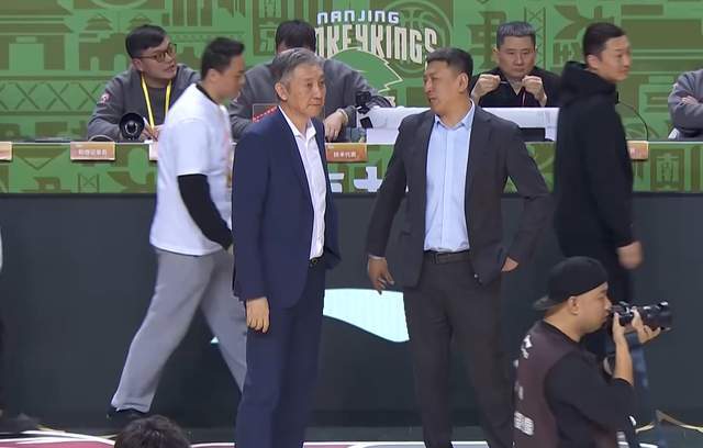 开云官网登录-神仙打架!鱼腩双加时掀翻黑马,郭昊文独砍31+6+10,贺希宁28+7